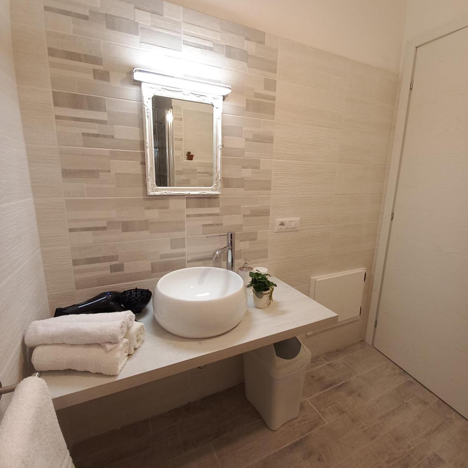 Windwow - Your Flat In באוני מראה חיצוני תמונה